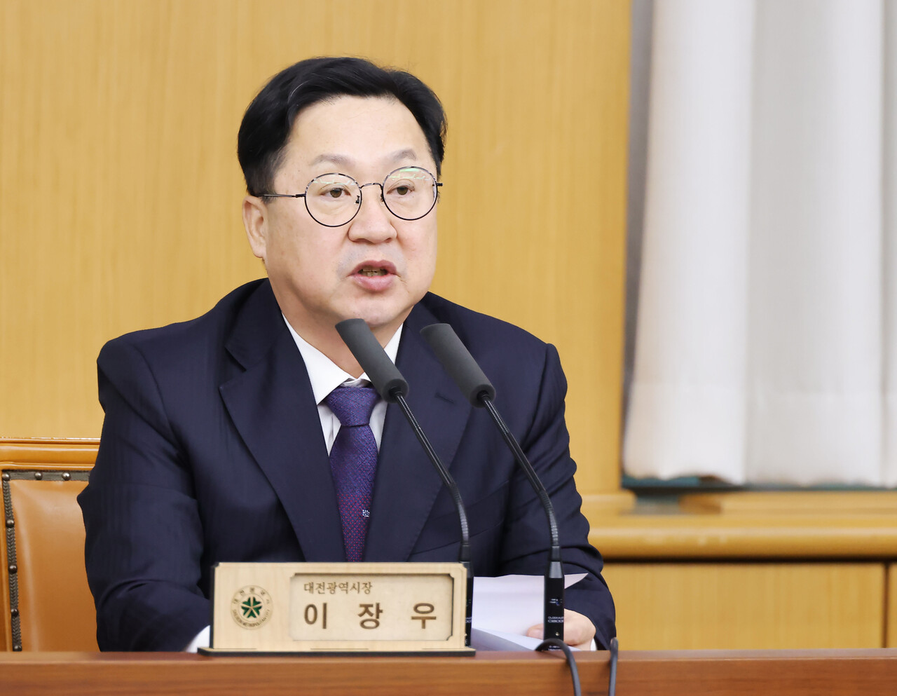 4일 열린 대전시 긴급 간부회의에서 발언하고 있는 이장우 시장. 대전시 제공.