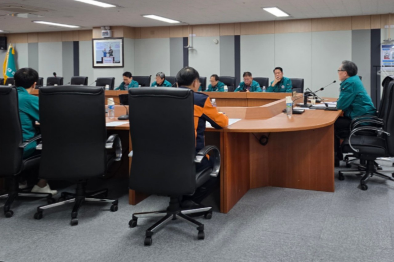 대전시가 지난 4일 오전 1시 유득원 행정부시장 주재 실국장 대책회의를 개최한 모습. 이장우 대전시장은 회의에 불참했다. 대전 정치부 출입기자단 제공. 