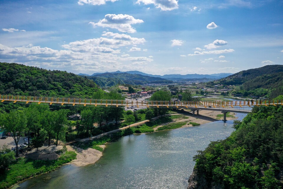 월영산 출렁다리