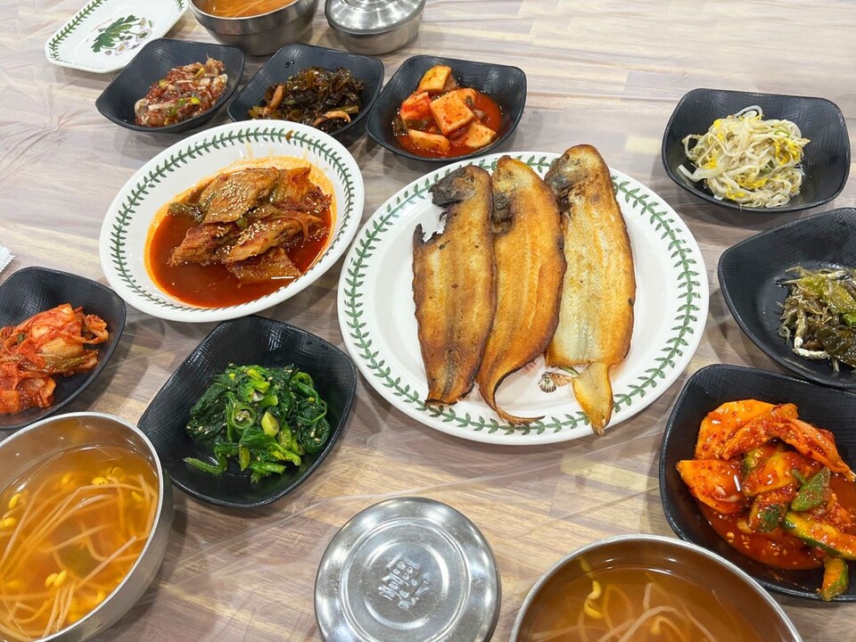 서천의 한 해안가 식당에서 맛본 박대구이정식 