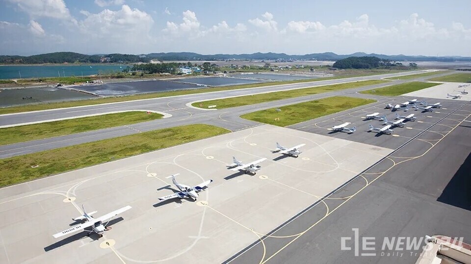 충남 태안군 남면 신온리에 위치한 한서대 태안캠퍼스 활주로 항공촬영 모습. /한서대 홈페이지
