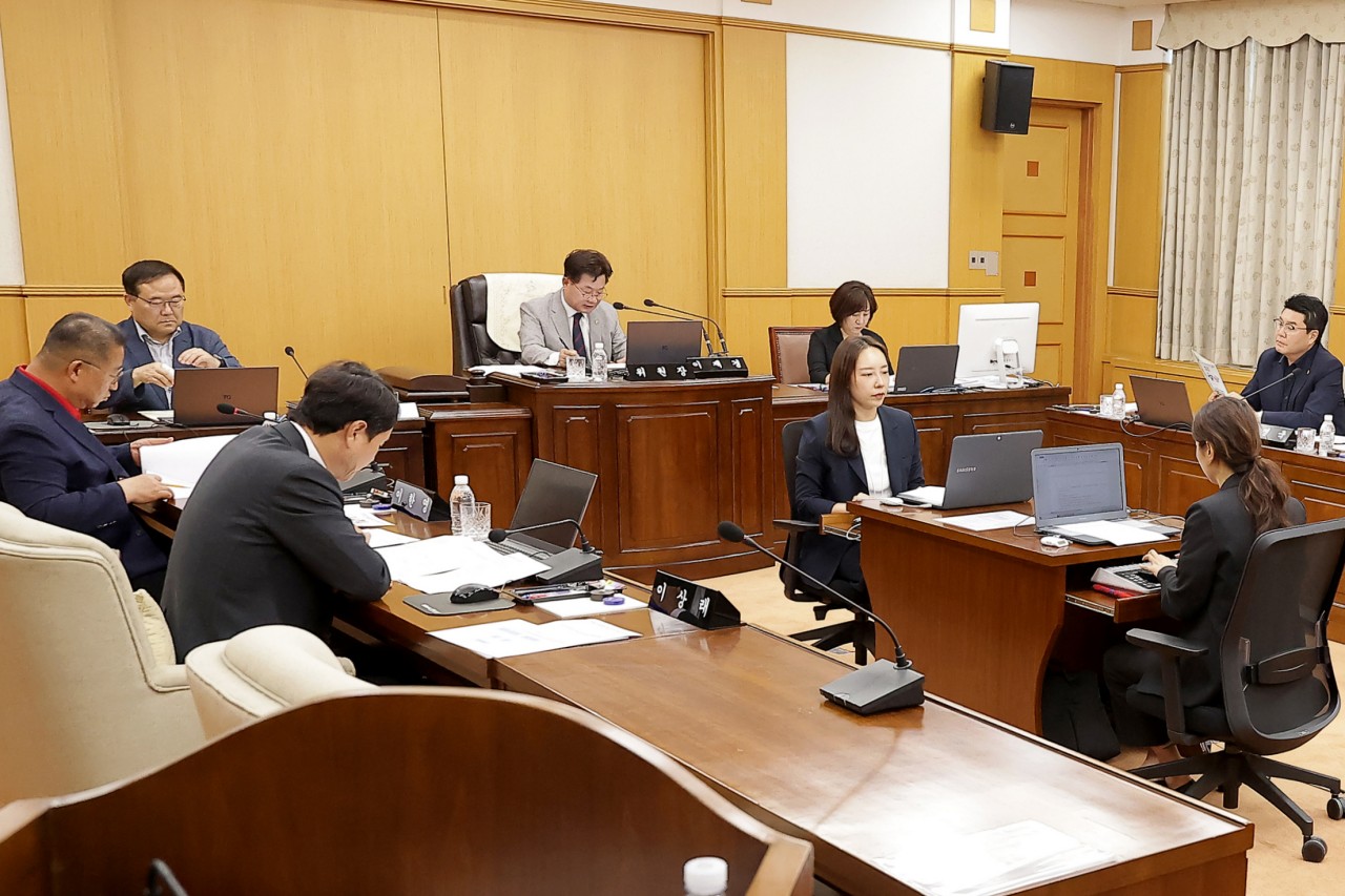 대전시의회 대전충남행정통합 특별위원회는 4일 제2차 회의를 열고 특위 운영방향과 활동 방법을 논의했다. 시의회 제공. 