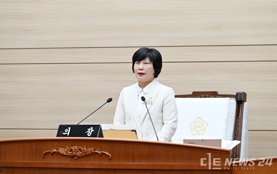 충남 보령시의회가 27일, 18일간 진행된 ‘제268회 제1차 정례회’ 일정을 성공적으로 마무리했다. 사진은 폐회사를 하고 있는 최은순 의장. /보령시의회