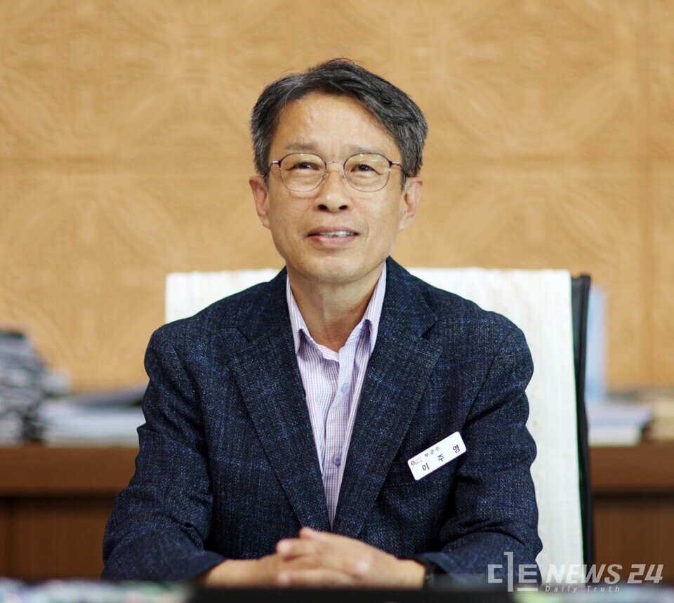 '취임 1주년'을 맞은 이주영 충남 태안부군수. /태안군