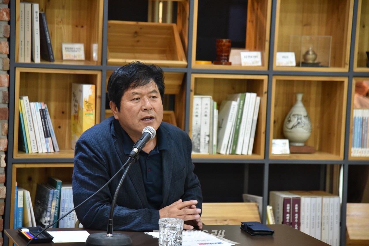 이기진 충남문화관광재단 신임 대표이사가 12일 언론 간담회를 열고 향후 대백제전에 대한 방향성을 밝혔다. 김다소미 기자. 