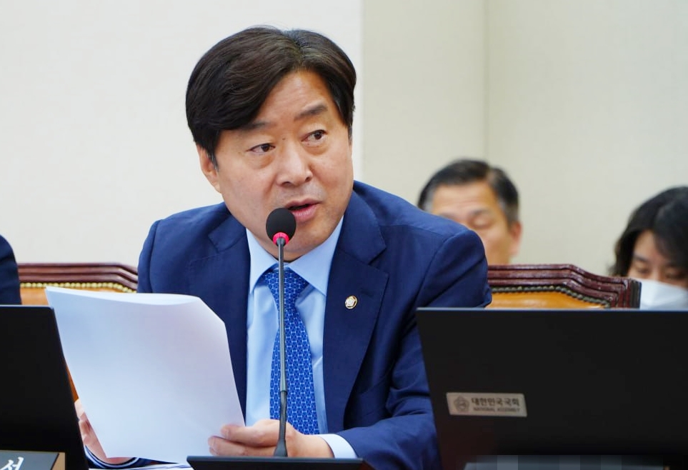 더불어민주당 황명선 국회의원.