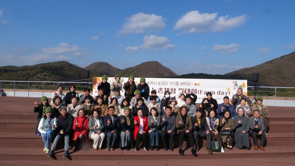 팜데이 개막식 직후 참가자들이 기념촬영을 했다.