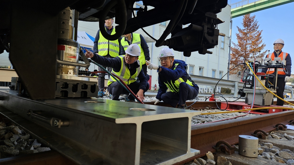 대전교통공사 탈선 대비 복구 훈련 모습. 교통공사 제공.