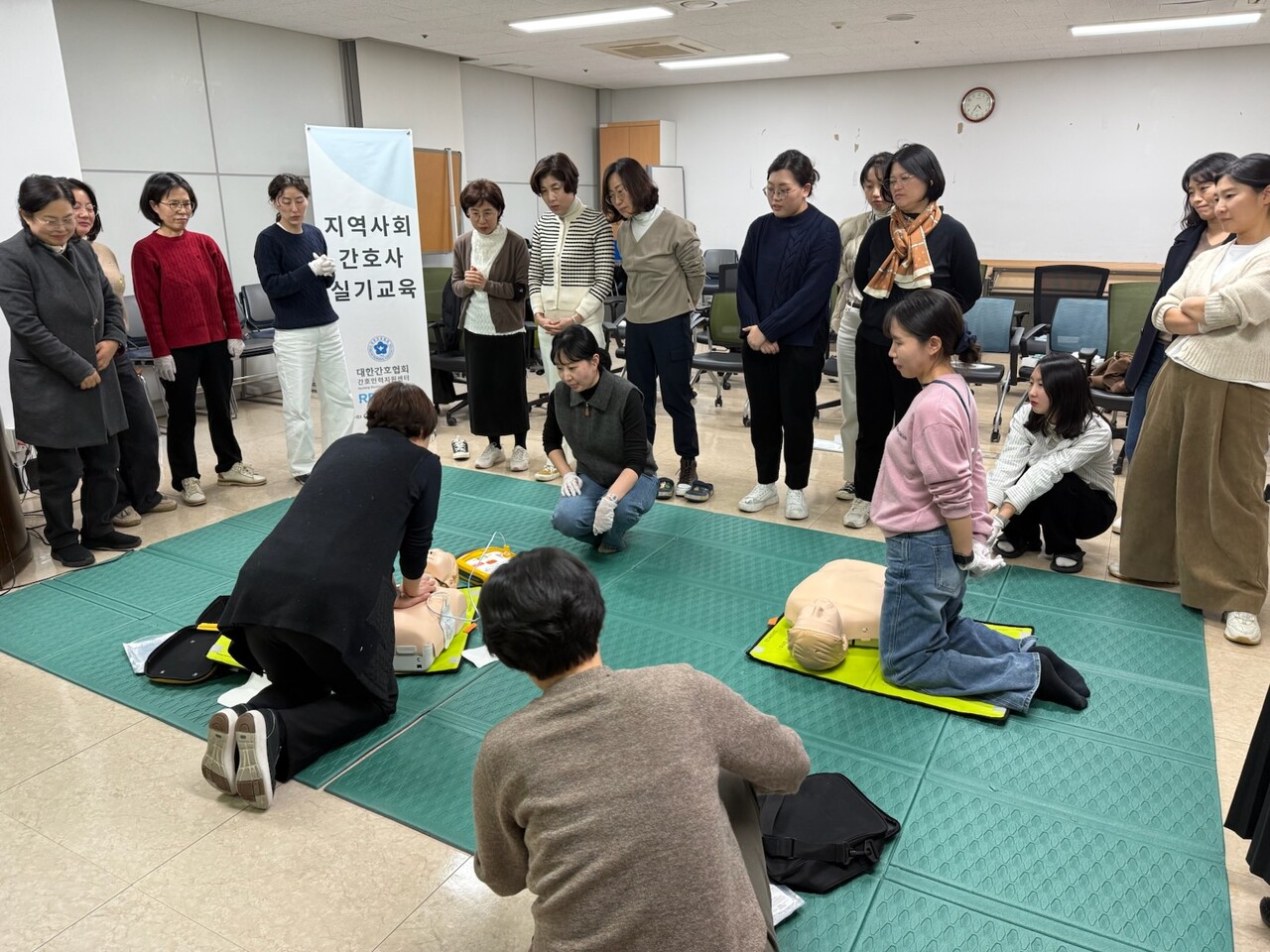 간호직 공무원들이 핵심 간호술기 교육을 받는 모습. 동구 제공. 