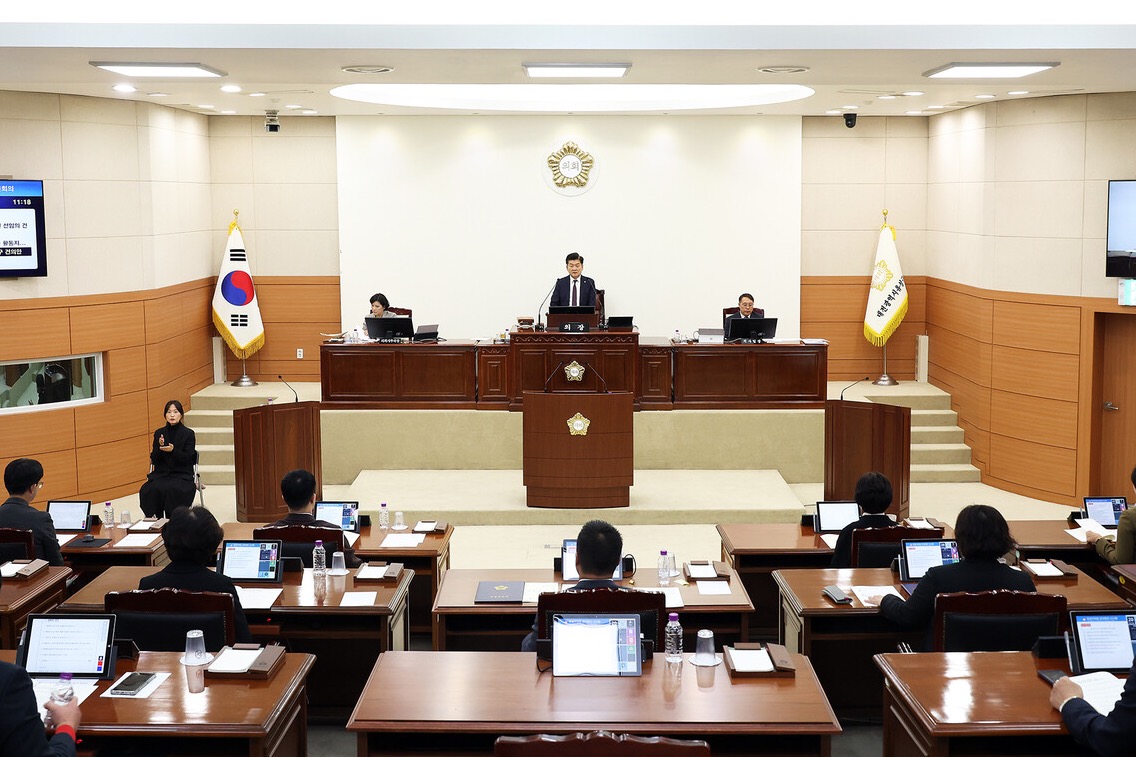 대전 유성구의회가 20일 제282회 정례회를 개회하고 30일간 의정활동에 돌입했다. 유성구의회 제공. 