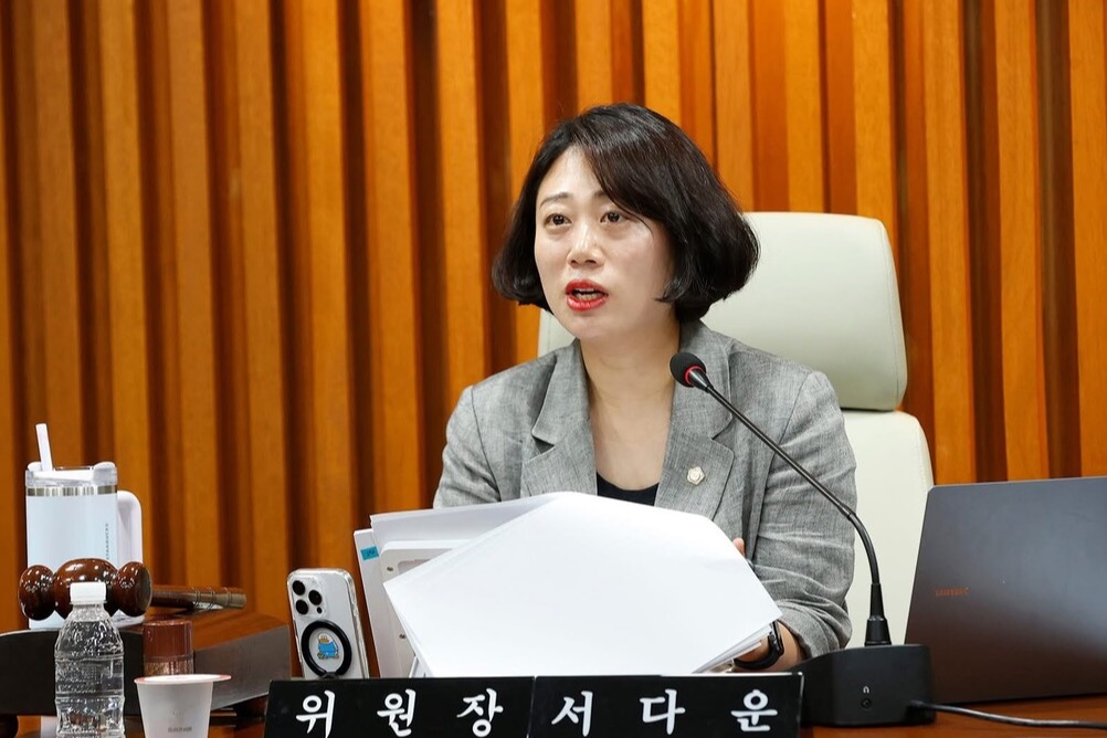 서다운 대전 서구의원이 본회의 뿐 아니라 상임위원회 회의도 생중계 해야 한다고 지적했다. 서 의원 페이스북 갈무리. 