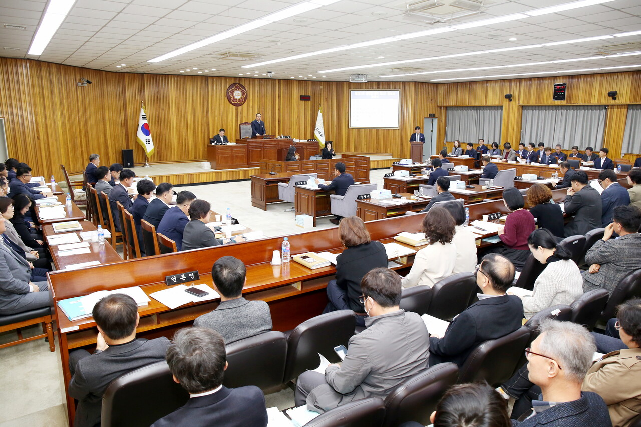 영광군의회는 25일부터 다음달 17일까지 23일간의 일정으로 제291회 제2차 정례회를 개회했다./영광군 제공