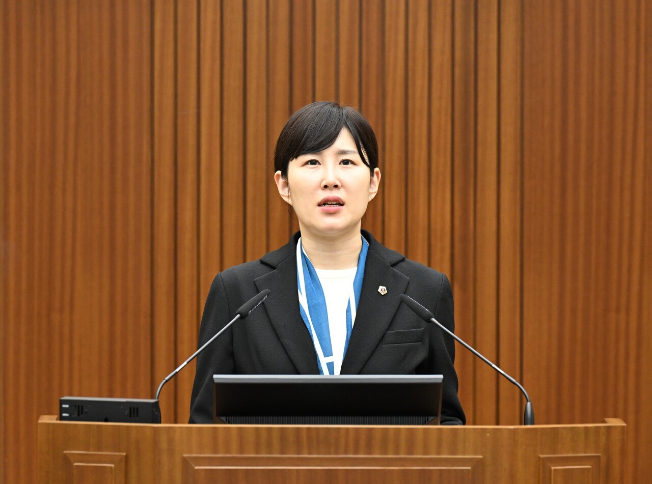 이현정 세종시의원(더불어민주당, 고운동)이 25일  제102회 세종시의회 정례회 제3차 본회의에서 5분 발언을 갖고 고운동 건물에 대한 세종시의 적극 행정 개입을 요구했다. /사진 제공=세종시의회