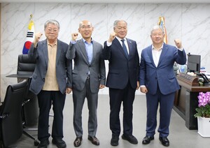 대전상의-부여군, 지역경제 활성화 '맞손'...기업 지원 협력 강화 - 뉴스 썸네일 이미지